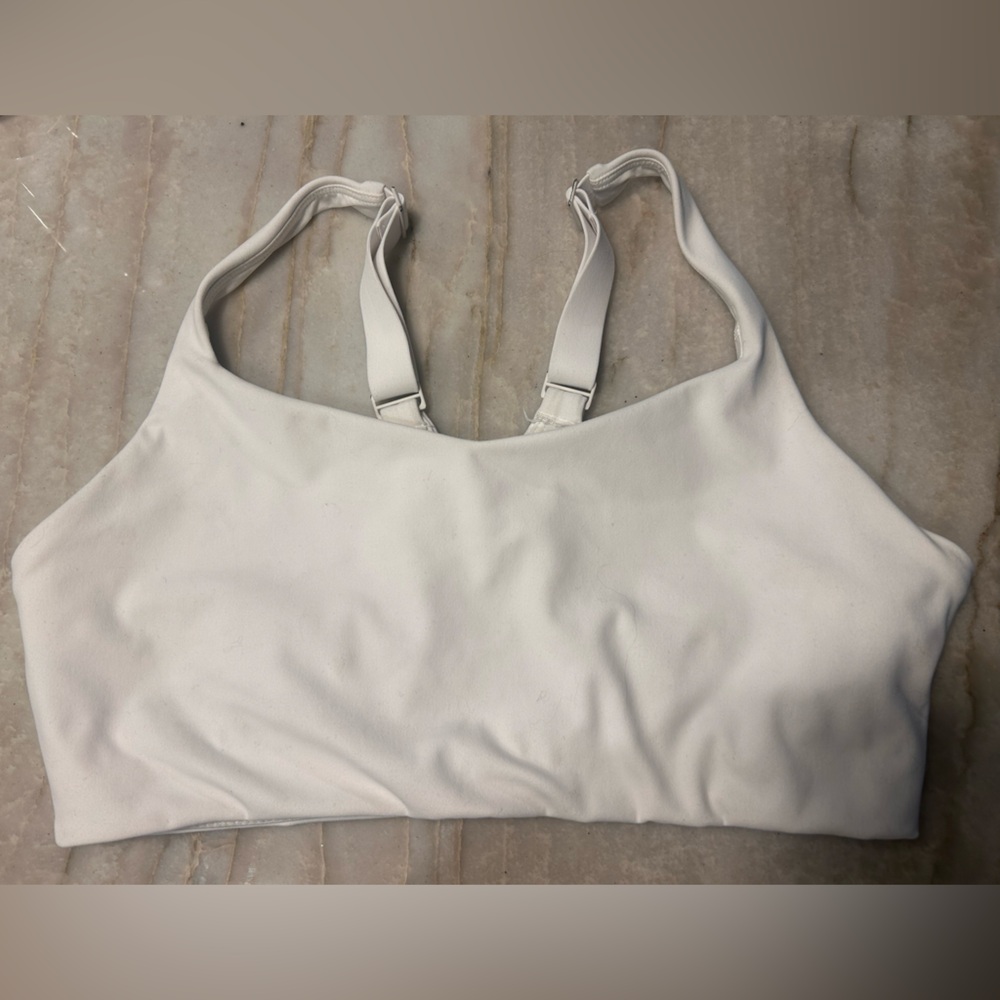 Vuori Dynamic Sports Bra